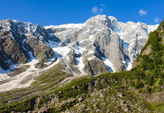 TTH Trek Update: Sunny Skies and Spectacular Peaks Create a Picture-Perfect Himalayan Trekking Experience