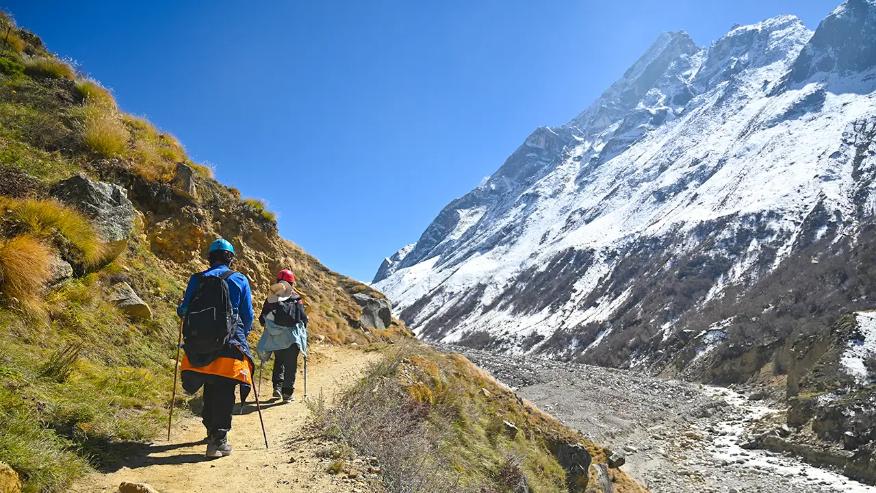Gaumukh Tapovan trek trail with the river steam in sideway