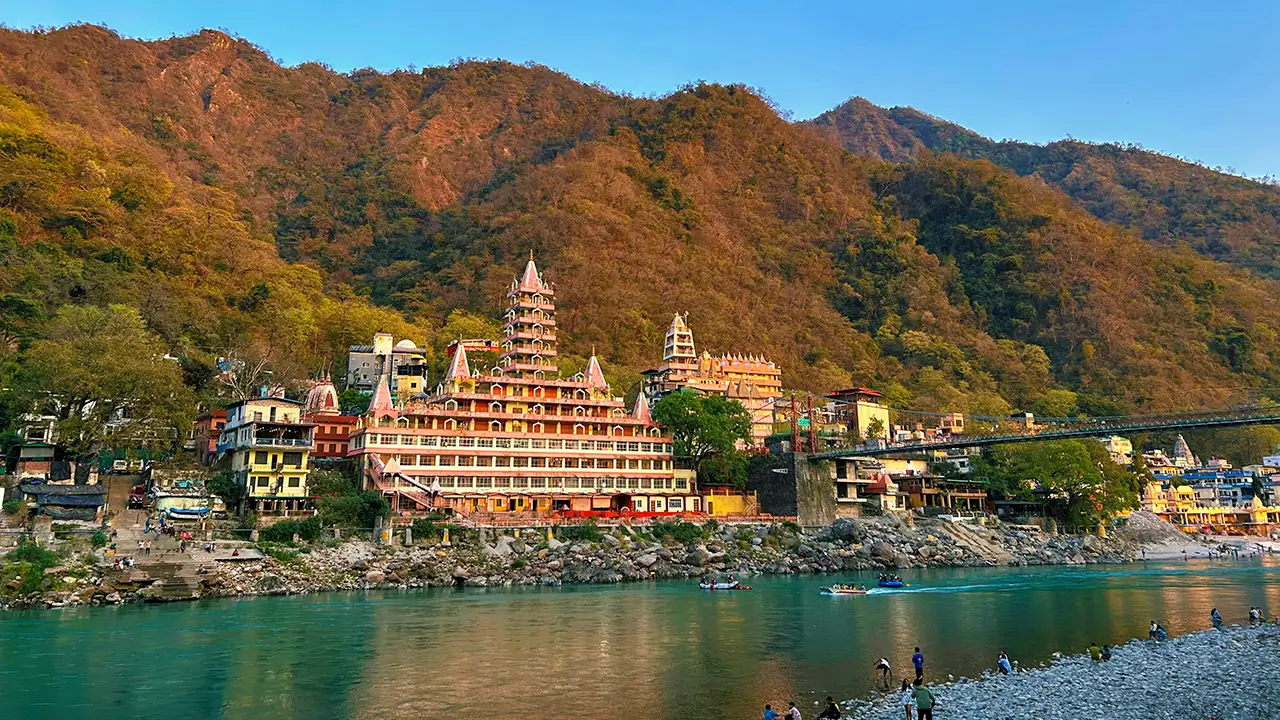 Image of ganga river side in rishikesh