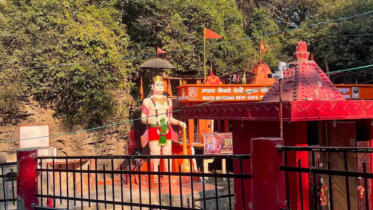 Tapkeshwar Mahadev temple dehardun